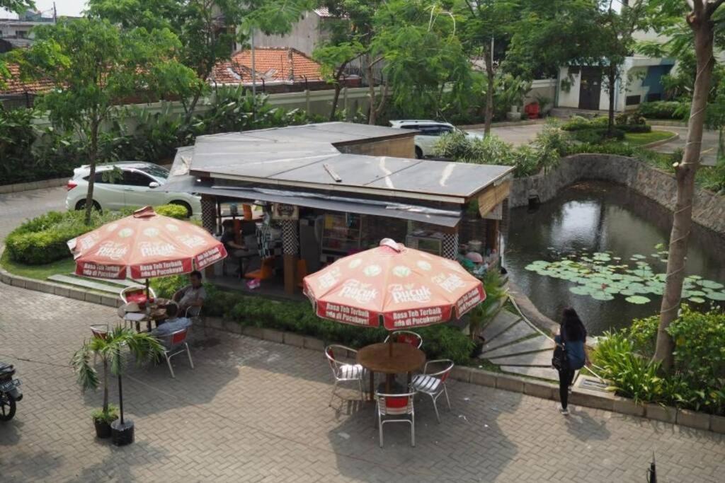 1 Bedroom Apartment Near Central Park Mall Jakarta Ngoại thất bức ảnh