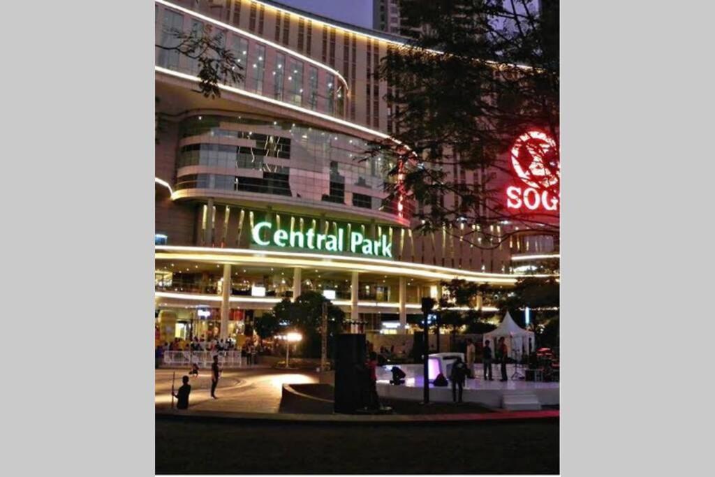 1 Bedroom Apartment Near Central Park Mall Jakarta Ngoại thất bức ảnh