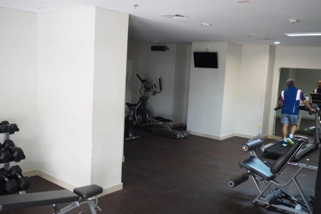 1 Bedroom Apartment Near Central Park Mall Jakarta Ngoại thất bức ảnh